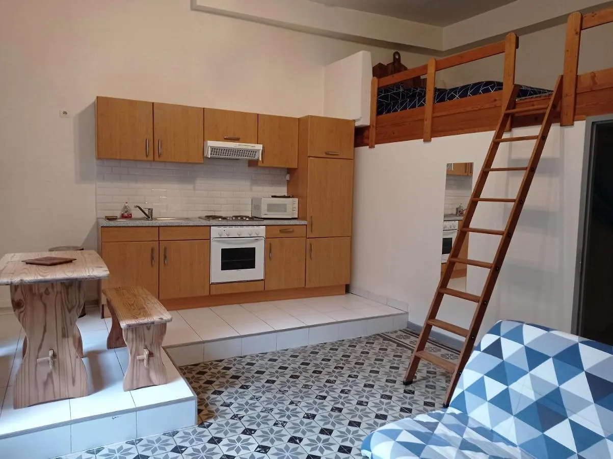 Studio Mezzanine Au Coeur De Saint Marcellin شقة سانت مارسيلين